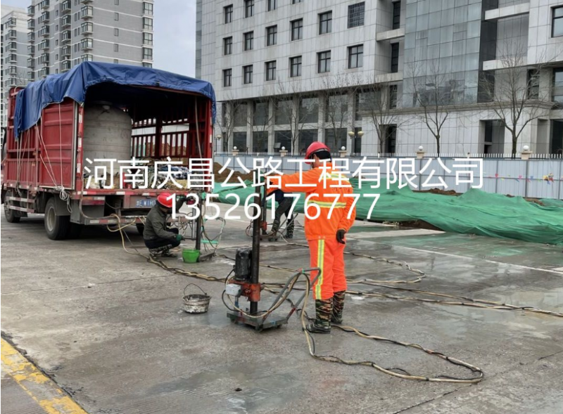 公路注漿施工隊(duì)：夜間施工需注意這些